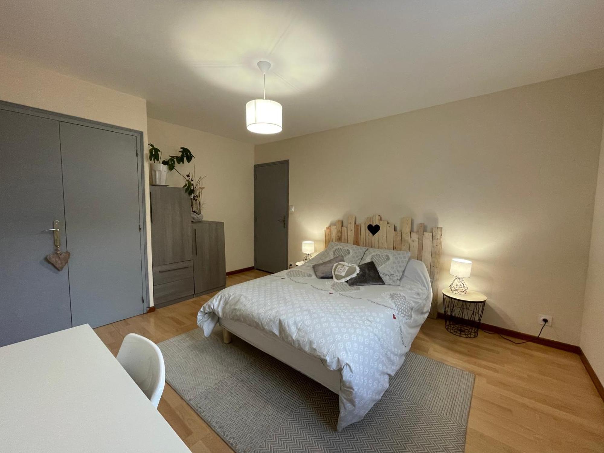 Bel Appartement Dans Residence Cheminee /Jardin ลูซ-แซ็ง-โซเวอร์ ภายนอก รูปภาพ