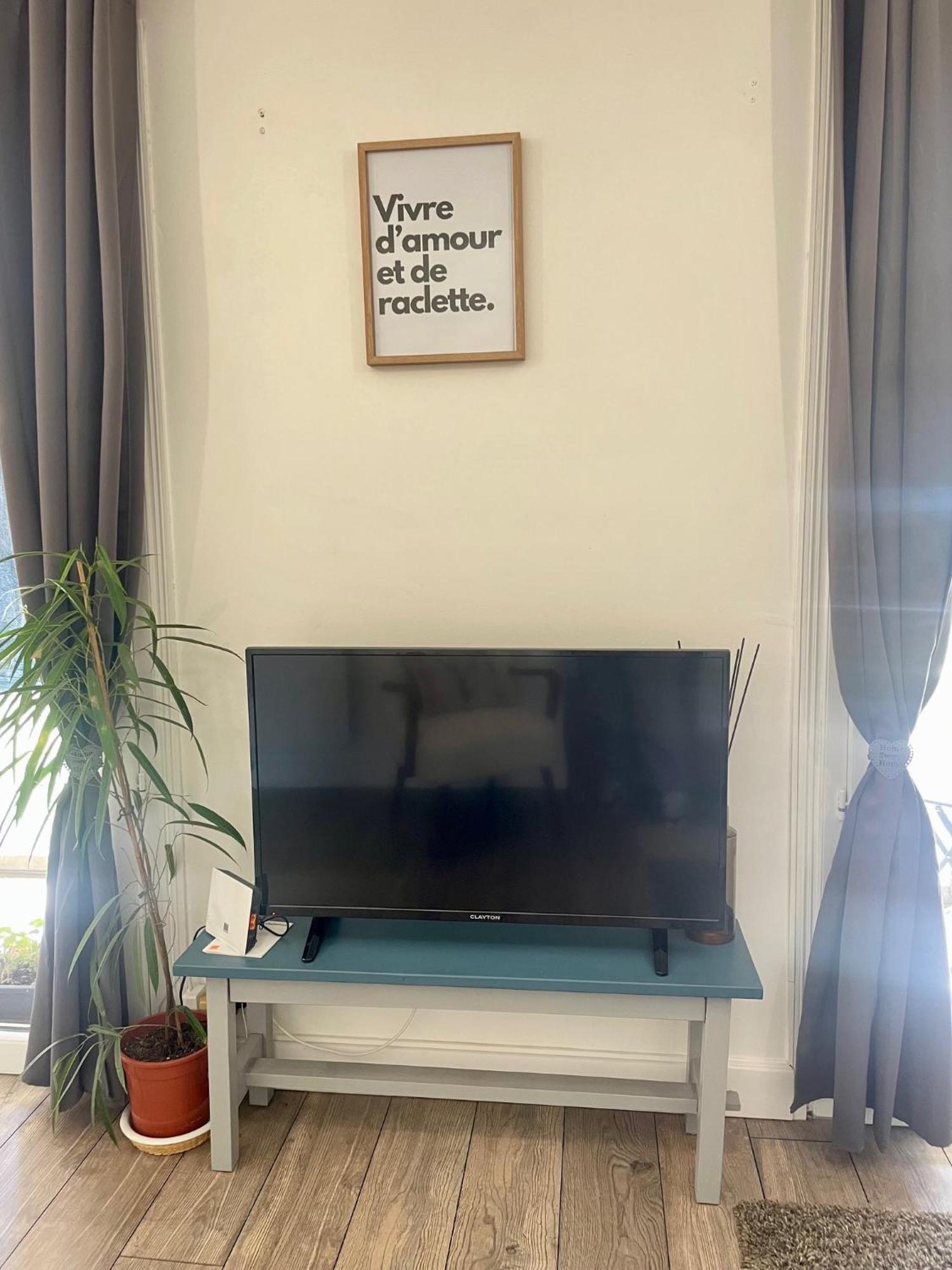 Bel Appartement Dans Residence Cheminee /Jardin ลูซ-แซ็ง-โซเวอร์ ภายนอก รูปภาพ