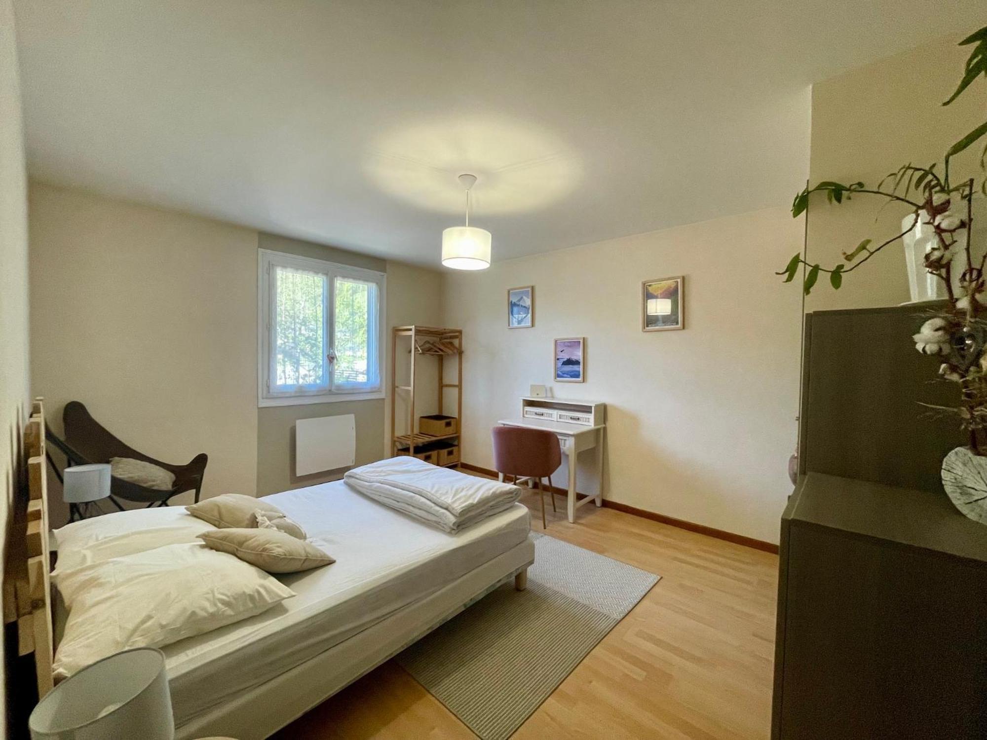 Bel Appartement Dans Residence Cheminee /Jardin ลูซ-แซ็ง-โซเวอร์ ภายนอก รูปภาพ